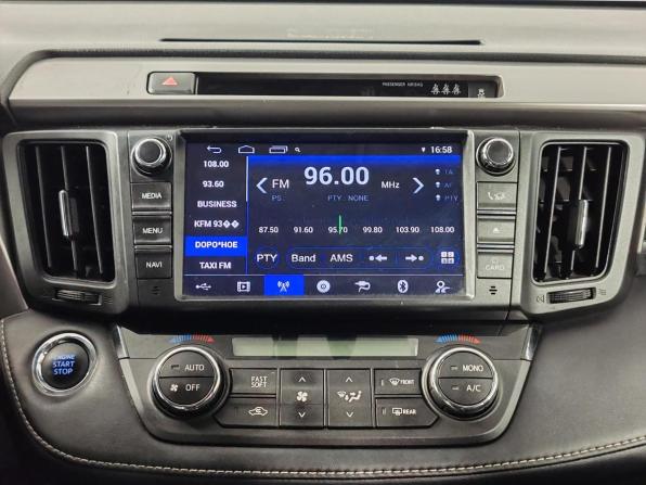Toyota RAV4 IV (XA40) Рестайлинг с пробегом 2017 года, цена 2 375 000 рублей, 202694 км, внедорожник, Автокод Объявления