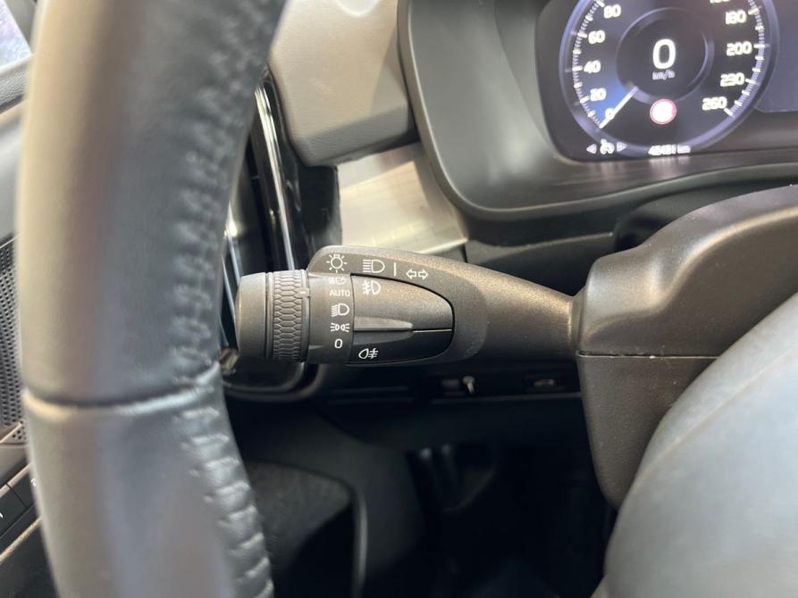 Volvo XC40 I Москва  - изображение 16