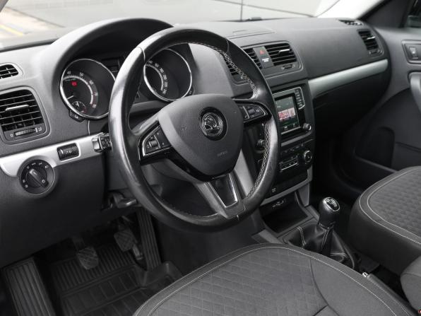 Skoda Yeti I Рестайлинг с пробегом 2016 года, цена 1 398 000 рублей, 90442 км, внедорожник, Автокод Объявления