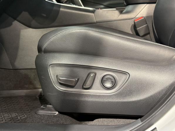 Toyota RAV4 V (XA50) с пробегом 2020 года, цена 3 810 000 рублей, 81084 км, внедорожник, Автокод Объявления
