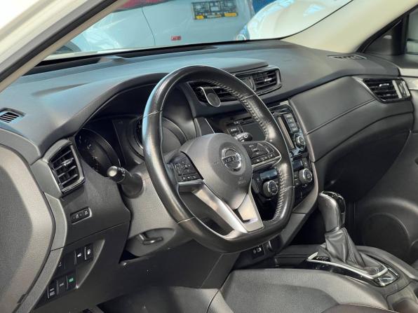 Nissan Rogue II Рестайлинг с пробегом 2018 года, цена 1 875 000 рублей, 118000 км, внедорожник, Автокод Объявления