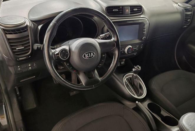 Kia Soul II Рестайлинг с пробегом 2018 года, цена 1 500 000 рублей, 69545 км, хэтчбек, Автокод Объявления