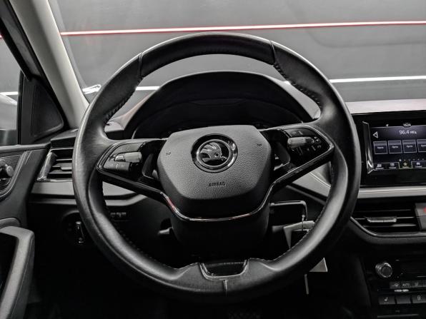 Skoda Rapid II с пробегом 2022 года, цена 1 625 000 рублей, 56429 км, лифтбек, Автокод Объявления