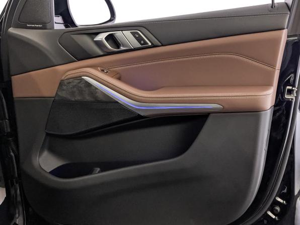 BMW X5 IV (G05/G18) Рестайлинг с пробегом 2023 года, цена 11 350 000 рублей, 38370 км, внедорожник, Автокод Объявления