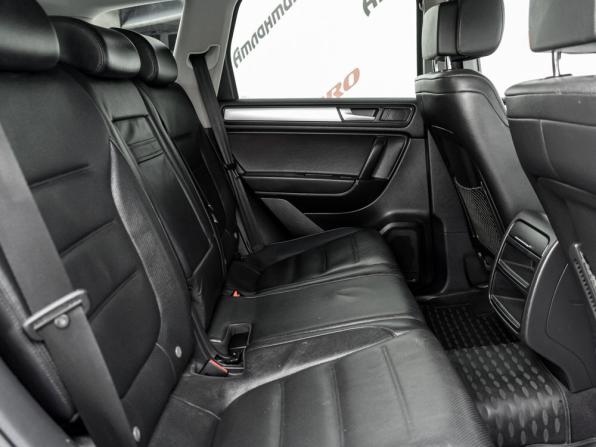 Volkswagen Touareg II с пробегом 2012 года, цена 1 895 000 рублей, 239372 км, внедорожник, Автокод Объявления