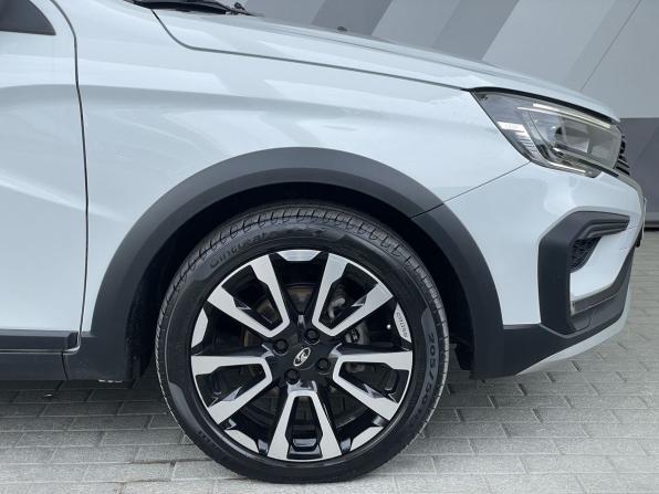 Lada (ВАЗ) Vesta I Рестайлинг (NG) с пробегом 2024 года, цена 1 558 000 рублей, 34567 км, универсал, Автокод Объявления