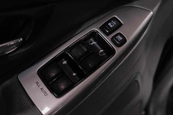 Toyota Land Cruiser Prado 120 Series с пробегом 2008 года, цена 2 819 000 рублей, 270000 км, внедорожник, Автокод Объявления