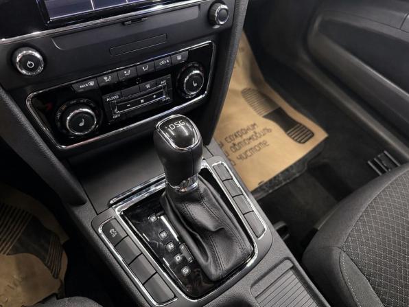 Skoda Superb II Рестайлинг с пробегом 2014 года, цена 1 499 000 рублей, 130000 км, лифтбек, Автокод Объявления
