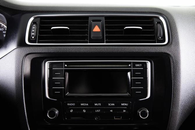 Volkswagen Jetta VI с пробегом 2013 года, цена 949 000 рублей, 253133 км, седан, Автокод Объявления