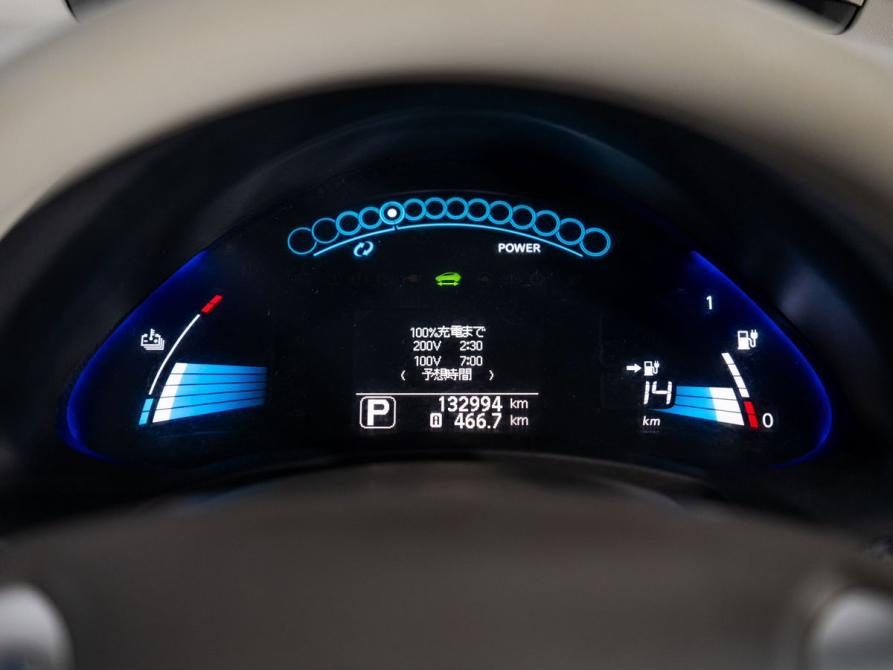Nissan Leaf I (ZE0/AZE0) Иркутск  - изображение 11