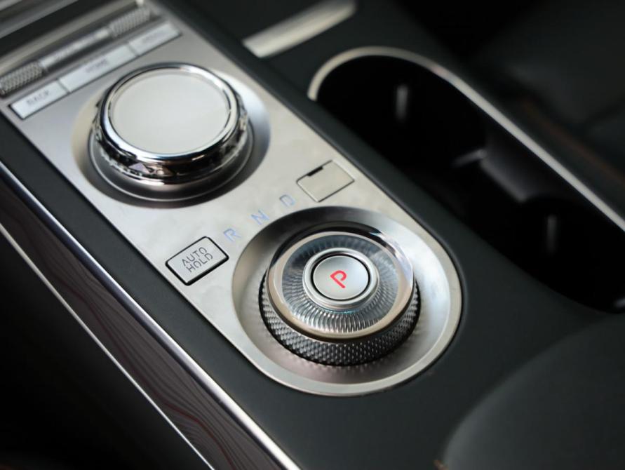 Genesis GV70 I Санкт-Петербург  - изображение 24