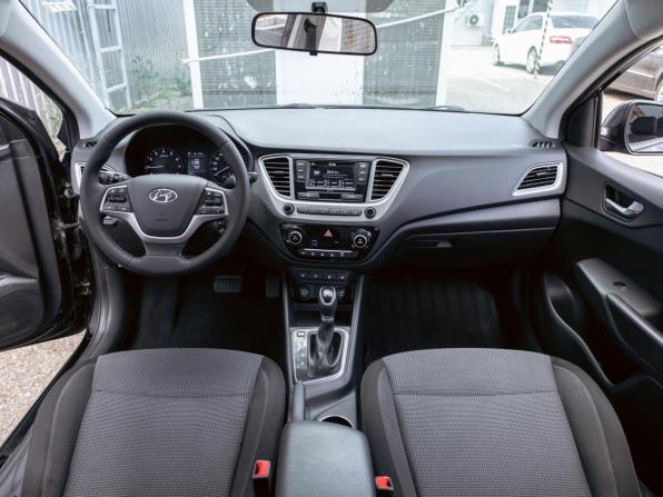 Hyundai Solaris II с пробегом 2019 года, цена 1 265 000 рублей, 153000 км, седан, Автокод Объявления