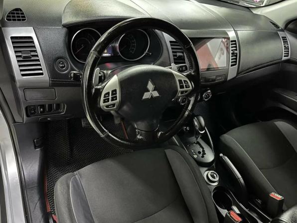 Mitsubishi Outlander II Рестайлинг с пробегом 2011 года, цена 930 000 рублей, 228687 км, внедорожник, Автокод Объявления