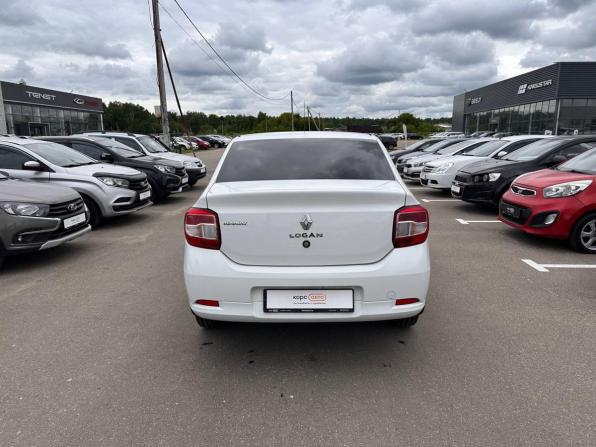 Renault Logan II с пробегом 2015 года, цена 654 500 рублей, 132222 км, седан, Автокод Объявления