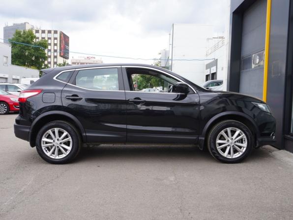 Nissan Qashqai II с пробегом 2018 года, цена 1 867 950 рублей, 112266 км, внедорожник, Автокод Объявления