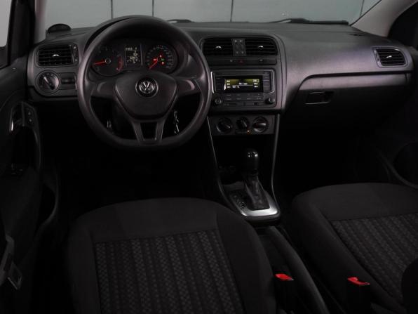Volkswagen Polo V Рестайлинг с пробегом 2017 года, цена 989 000 рублей, 162957 км, седан, Автокод Объявления