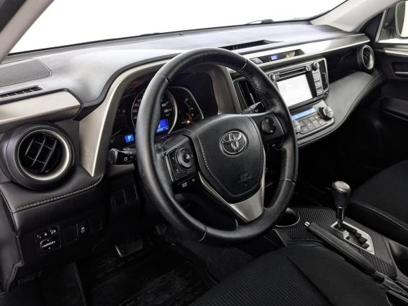 Toyota RAV4 IV (XA40) с пробегом 2015 года, цена 1 990 000 рублей, 180630 км, внедорожник, Автокод Объявления