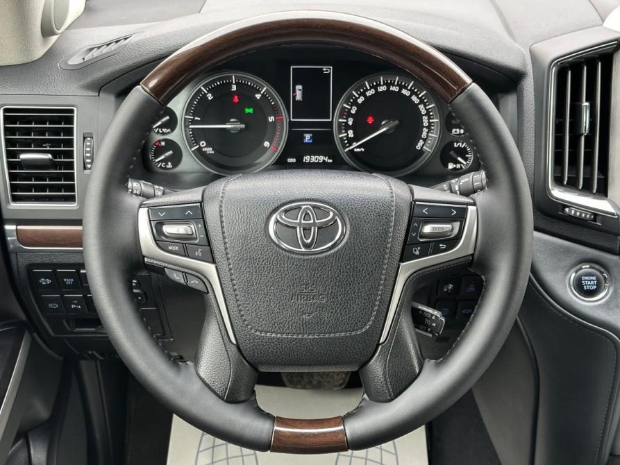 Toyota Land Cruiser 200 Series Рестайлинг 2 Пермь  - изображение 12