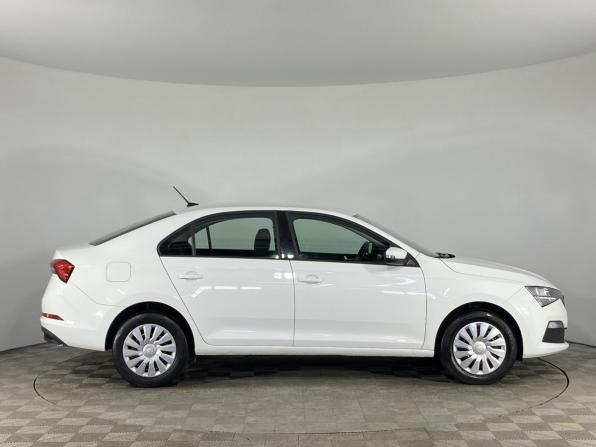 Skoda Rapid II с пробегом 2021 года, цена 1 780 000 рублей, 88617 км, лифтбек, Автокод Объявления