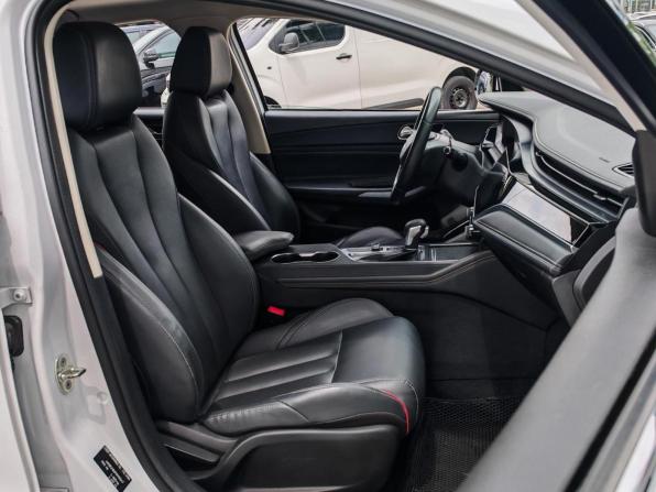 Omoda S5 с пробегом 2023 года, цена 1 390 000 рублей, 37552 км, седан, Автокод Объявления