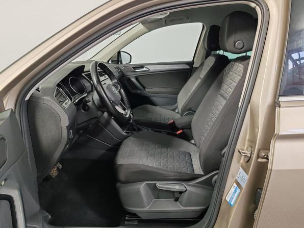 Volkswagen Tiguan II Рестайлинг с пробегом 2021 года, цена 3 199 000 рублей, 96047 км, внедорожник, Автокод Объявления