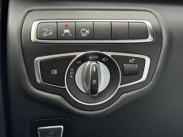 Mercedes-Benz V-Класс III (W447) Рестайлинг с пробегом 2020 года, цена 8 000 000 рублей, 35867 км, минивэн, Автокод Объявления