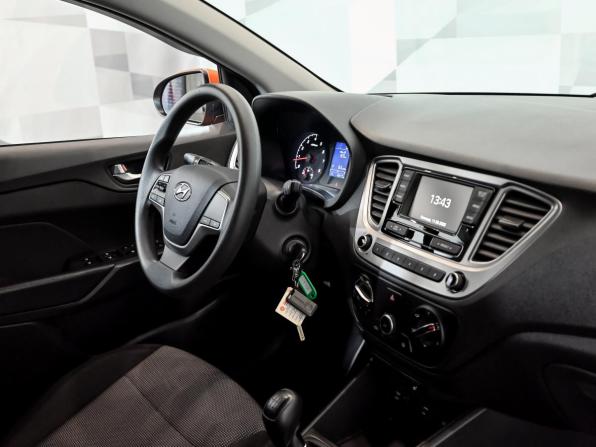 Hyundai Solaris II Рестайлинг с пробегом 2022 года, цена 1 830 000 рублей, 49232 км, седан, Автокод Объявления