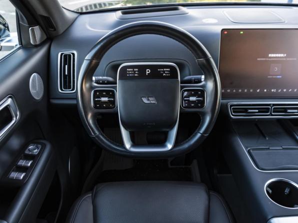 Li Auto (Lixiang) L9 I Рестайлинг с пробегом 2024 года, цена 5 748 000 рублей, 59675 км, внедорожник, Автокод Объявления