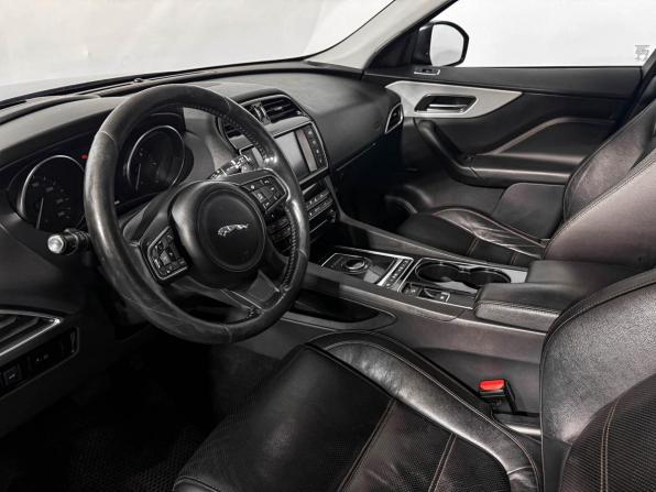Jaguar F-Pace I с пробегом 2016 года, цена 2 100 000 рублей, 206107 км, внедорожник, Автокод Объявления