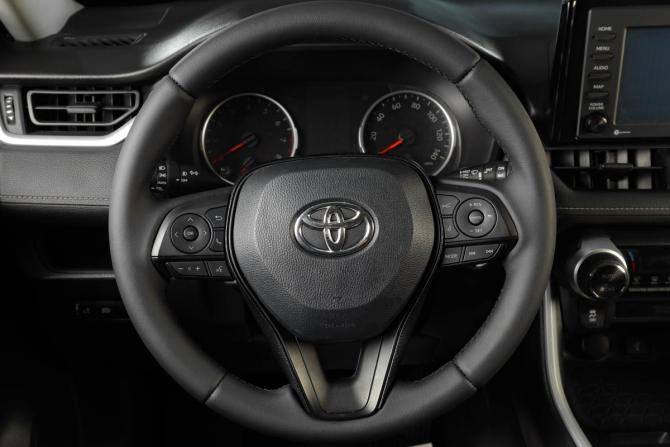 Toyota RAV4 V (XA50) с пробегом 2019 года, цена 2 399 000 рублей, 36700 км, внедорожник, Автокод Объявления