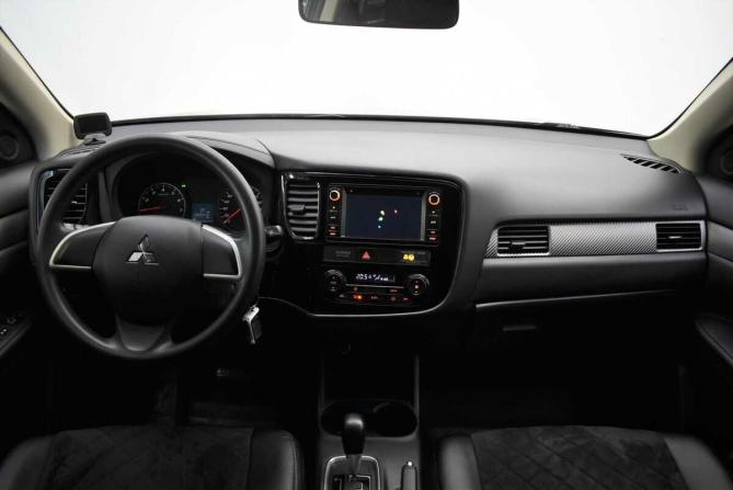 Mitsubishi Outlander III Рестайлинг 2 с пробегом 2016 года, цена 1 800 000 рублей, 89243 км, внедорожник, Автокод Объявления