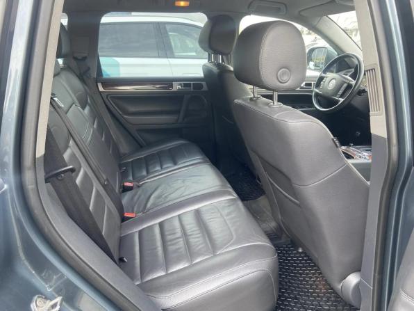Volkswagen Touareg I Рестайлинг с пробегом 2008 года, цена 1 045 000 рублей, 269436 км, внедорожник, Автокод Объявления