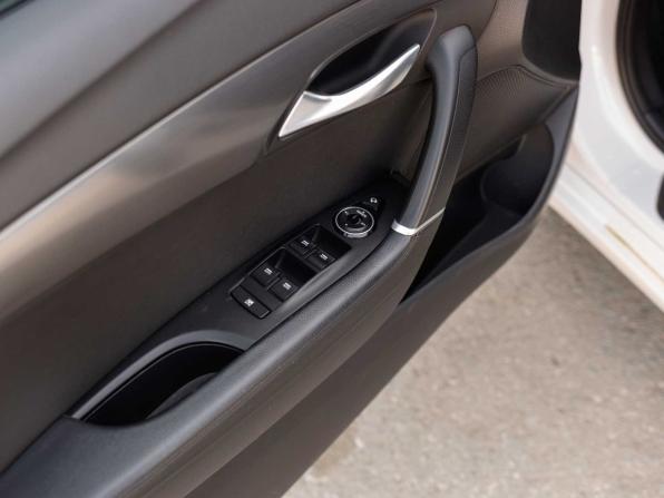Hyundai i40 I Рестайлинг с пробегом 2015 года, цена 1 300 000 рублей, 107854 км, седан, Автокод Объявления