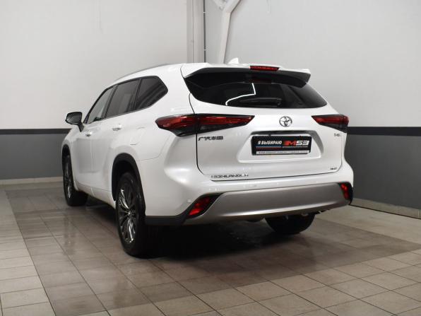 Toyota Highlander IV (XU70) с пробегом 2026 года, цена 5 270 995 рублей, 28 км, внедорожник, Автокод Объявления