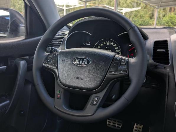 Kia Sorento II Рестайлинг с пробегом 2015 года, цена 1 799 500 рублей, 170000 км, внедорожник, Автокод Объявления