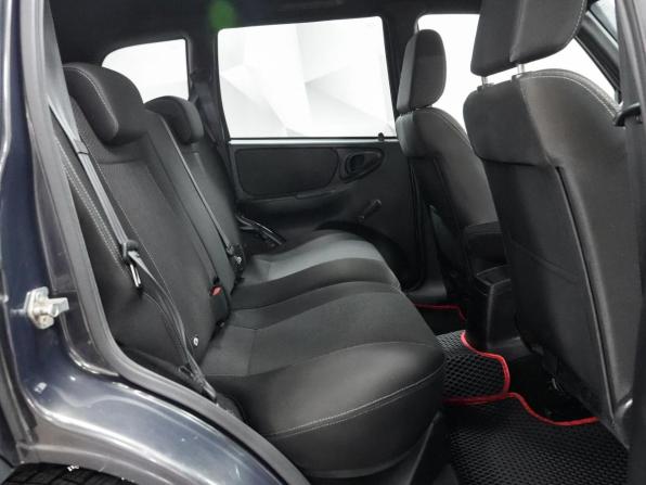 Chevrolet Niva I Рестайлинг с пробегом 2018 года, цена 818 000 рублей, 91763 км, внедорожник, Автокод Объявления