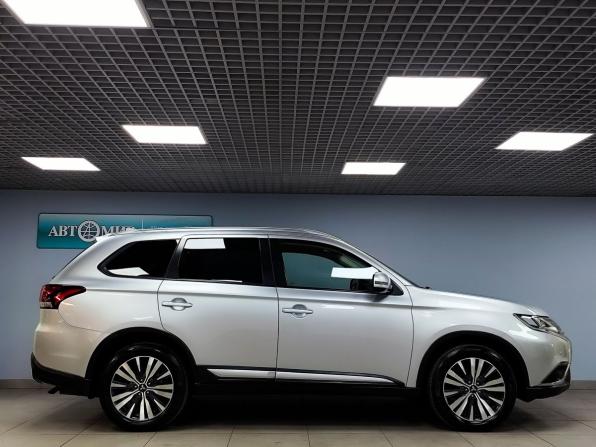 Mitsubishi Outlander III Рестайлинг 3 с пробегом 2019 года, цена 2 099 000 рублей, 66425 км, внедорожник, Автокод Объявления