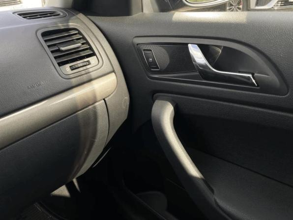 Skoda Yeti I Рестайлинг с пробегом 2015 года, цена 1 095 000 рублей, 153098 км, внедорожник, Автокод Объявления