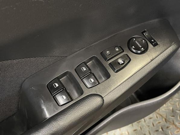 Hyundai Solaris II Рестайлинг с пробегом 2021 года, цена 1 150 000 рублей, 378625 км, седан, Автокод Объявления