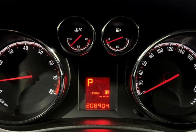 Opel Meriva B Рестайлинг с пробегом 2013 года, цена 730 000 рублей, 208904 км, компактвэн, Автокод Объявления