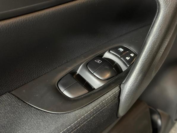 Nissan Qashqai II с пробегом 2018 года, цена 1 660 000 рублей, 132919 км, внедорожник, Автокод Объявления