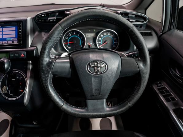 Toyota Wish II с пробегом 2009 года, цена 1 265 000 рублей, 149911 км, минивэн, Автокод Объявления