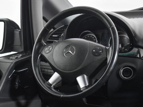 Mercedes-Benz Viano I (W639) Рестайлинг с пробегом 2013 года, цена 3 100 000 рублей, 218389 км, минивэн, Автокод Объявления