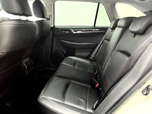 Subaru Outback V с пробегом 2017 года, цена 1 849 000 рублей, 220100 км, универсал, Автокод Объявления