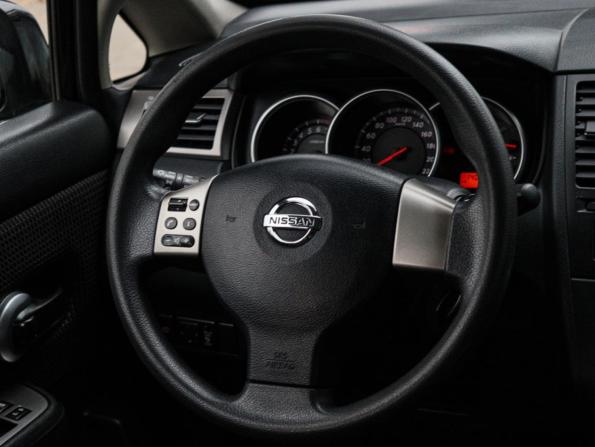 Nissan Tiida I Рестайлинг с пробегом 2012 года, цена 900 000 рублей, 140150 км, хэтчбек, Автокод Объявления