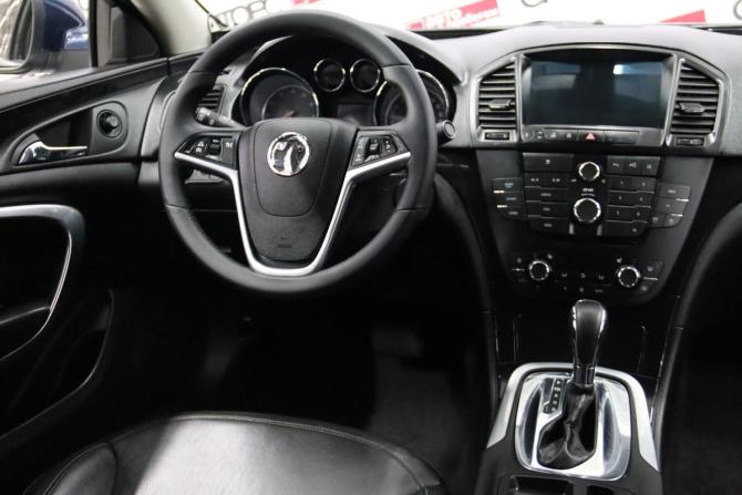 Opel Insignia I с пробегом 2012 года, цена 925 250 рублей, 181727 км, седан, Автокод Объявления