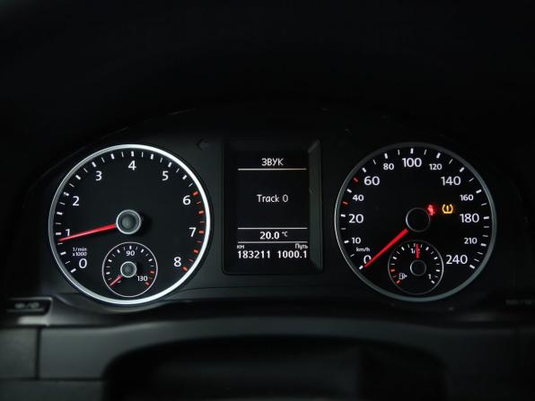 Volkswagen Tiguan I Рестайлинг с пробегом 2015 года, цена 1 550 000 рублей, 183211 км, внедорожник, Автокод Объявления