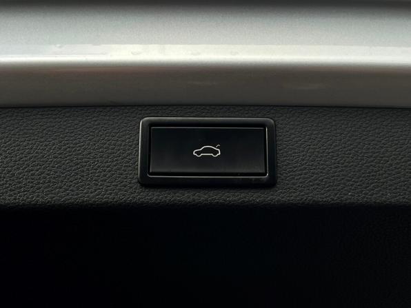 Skoda Karoq I с пробегом 2020 года, цена 2 326 700 рублей, 104912 км, внедорожник, Автокод Объявления