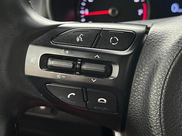 Kia Rio IV с пробегом 2017 года, цена 1 099 000 рублей, 133181 км, седан, Автокод Объявления