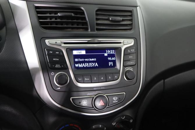 Hyundai Solaris I Рестайлинг с пробегом 2016 года, цена 1 199 990 рублей, 80504 км, хэтчбек, Автокод Объявления